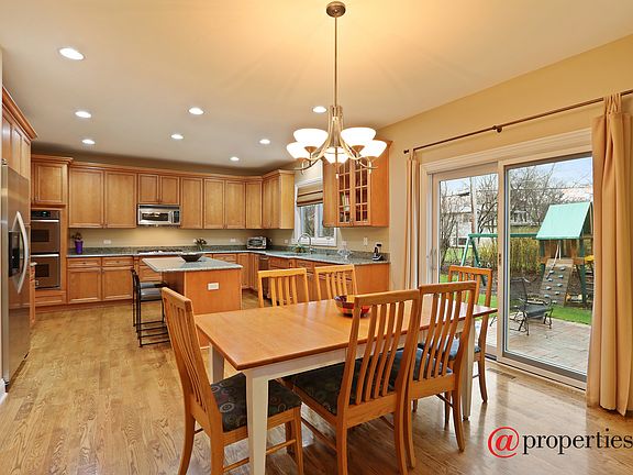 Kitchen / Breakfast Room