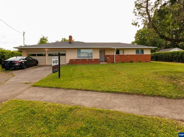 645 S Main St, Mount Angel, OR 97362