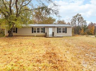 2420 Creekside Dr, Sharon, SC 29742