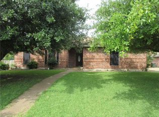 1085 Dane Dr, Hewitt, TX 76643