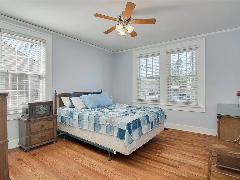 1004 Murphy St — Photo 15