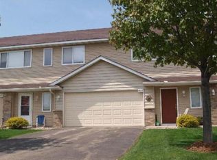 4036 Blakewood Dr, Shakopee, MN 55379