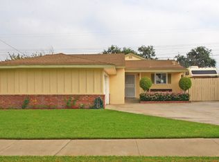 1051 E Juanita Ave, Glendora, CA 91740