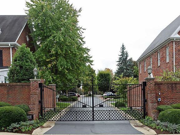 2nd image of 2981 Four Pines Dr