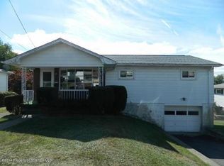 120 Bengar Dr, Scranton, PA 18505