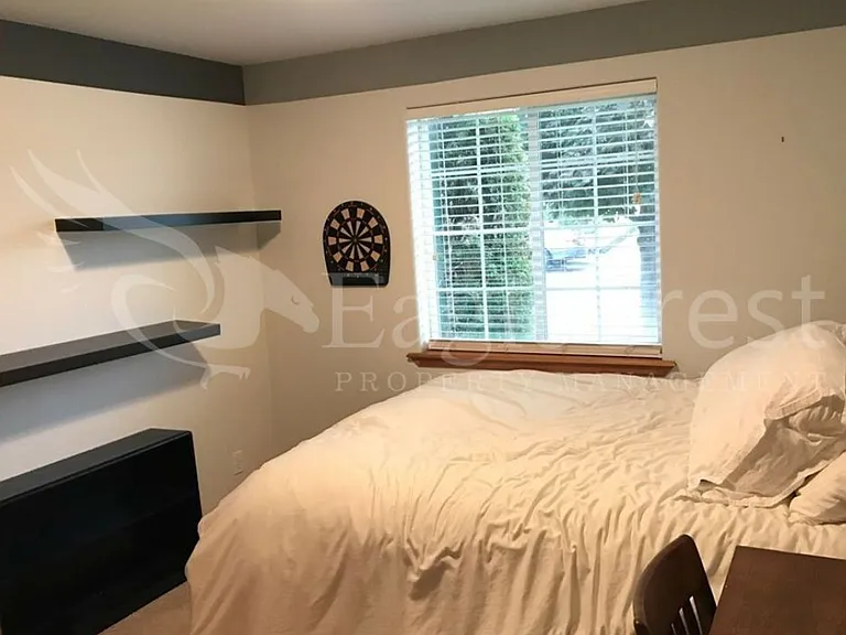 2331 Hawk Dr — Photo 17