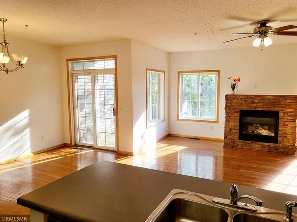 4980 Garland Ct N APT G, Plymouth, MN 55446