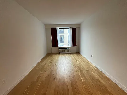 Rented by Zjama Realty Corp | media 23