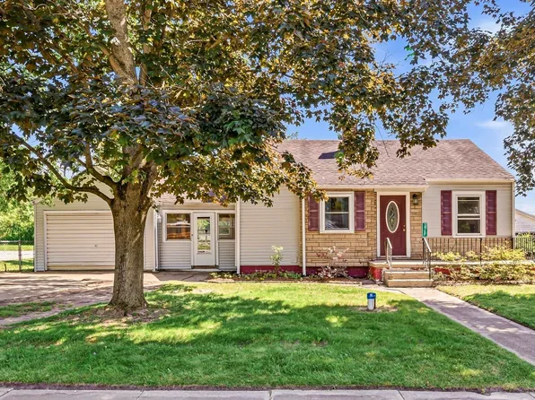 19732 Lucinda St, South Bend, IN 46614
