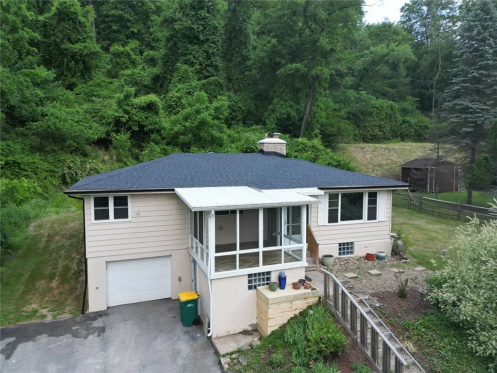 311 Shady Ln photo 1
