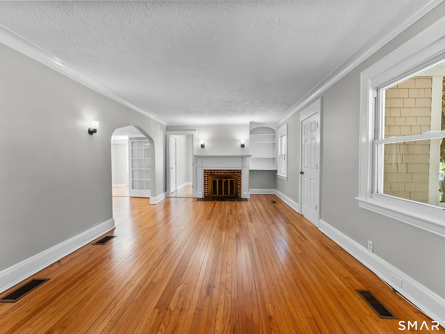 4 bed, 1.0 bath, 1600 sqft, $3,100 — Photo 4