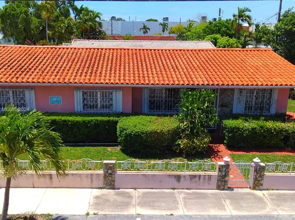 5880 SW 6th St, Miami, FL 33144