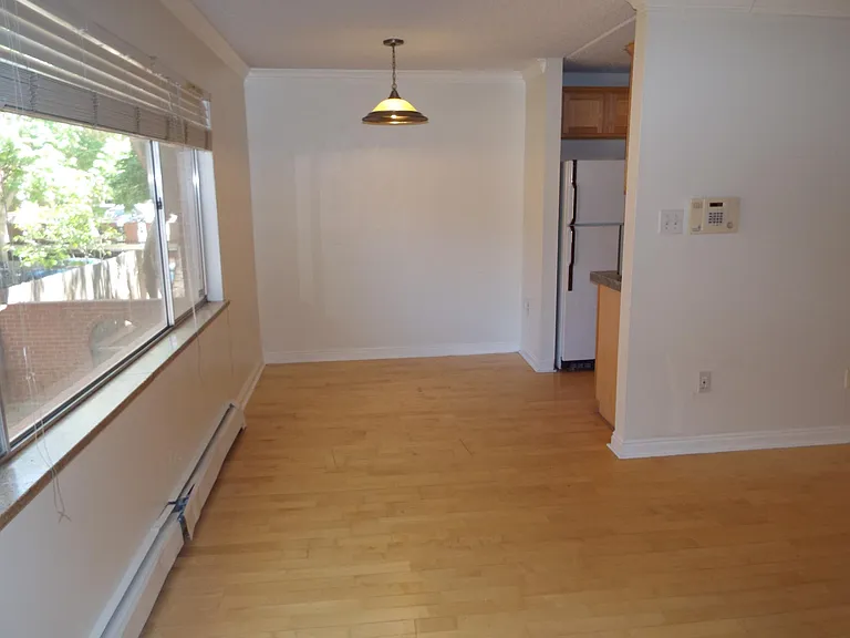 1267 N Lafayette St #203 — Photo 4