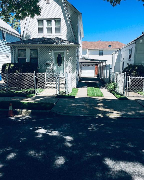 2nd image of 13351 Dennis St