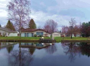 120 Shawnee Trl, Prudenville, MI 48651