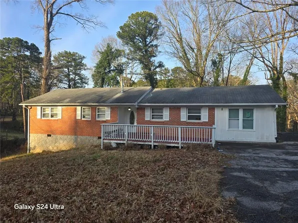 6270 Rockbridge Rd, Stone Mountain, GA 30087