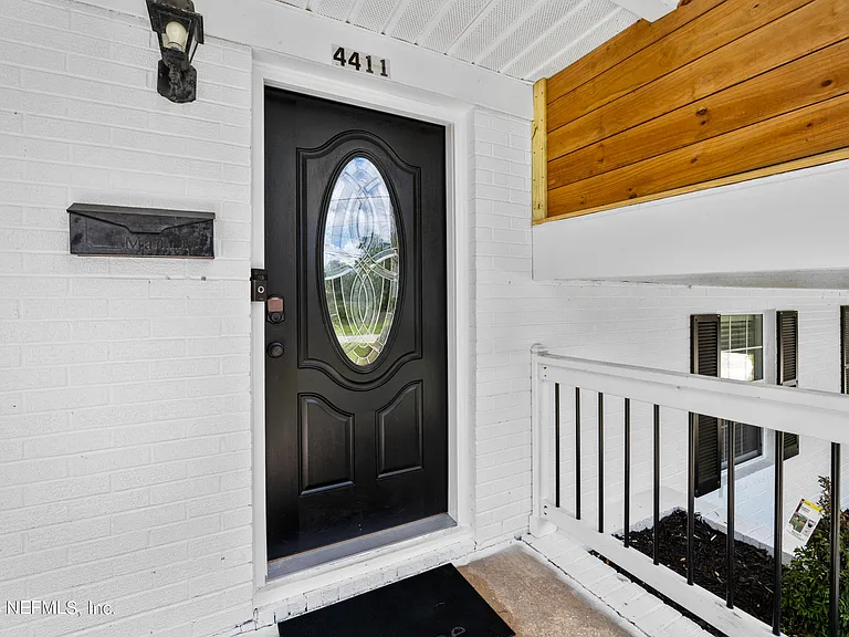 4411 Hartman Rd — Photo 2