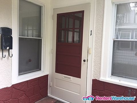 2nd image of 2739 Buchanan St NE
