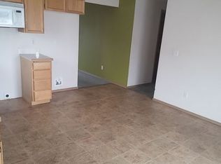 503 Columbus Ave, Moxee, WA 98936