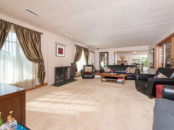 4th image of 9202 Briercrest Dr