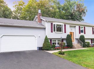 1058 Shepard Ave, Hamden, CT 06514