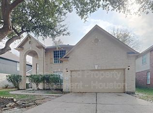 5327 Oak Falls Dr, Houston, TX 77066