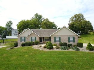 213 Longview Dr, Columbia, IL