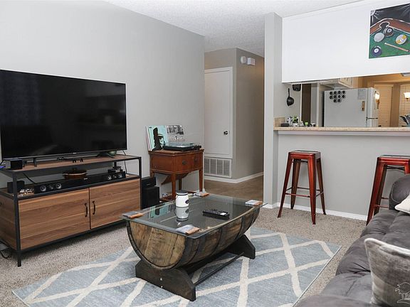 5th image of 1500 E Johnson Ave APT 207