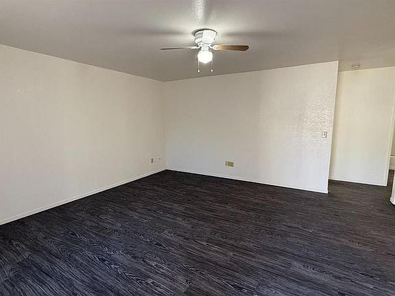 3rd image of 803 E Fargo Ave