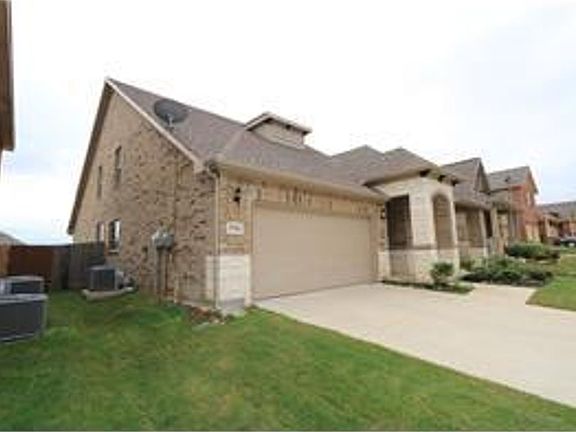 2nd image of 1716 Oak Glen Dr