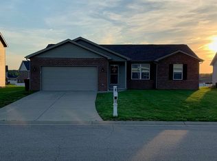 13338 Halle Dr, Evansville, IN 47725