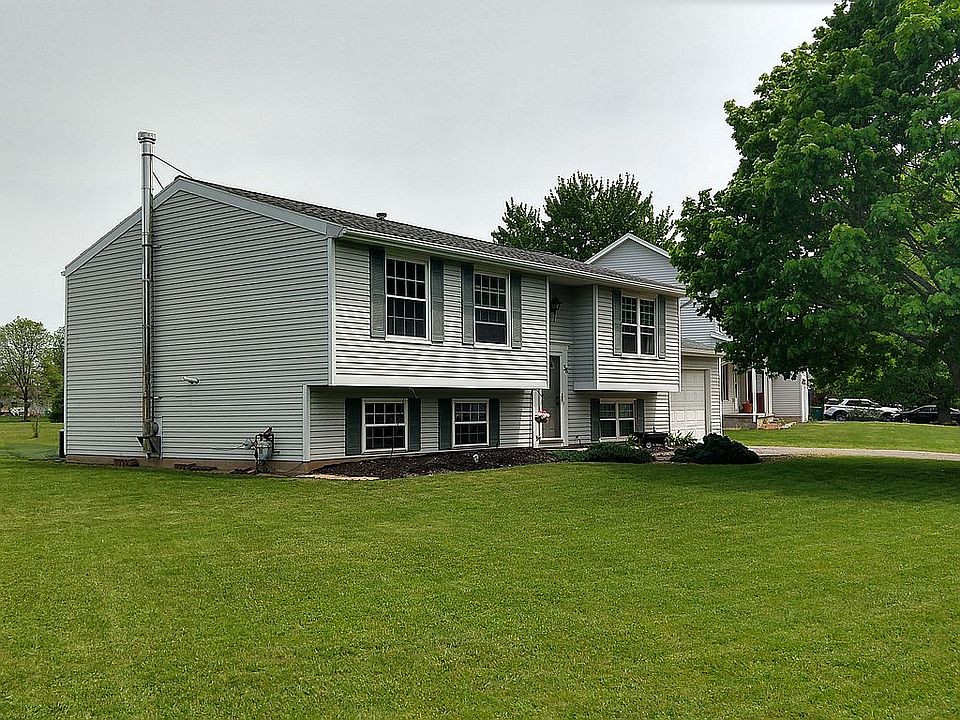 Front corner view