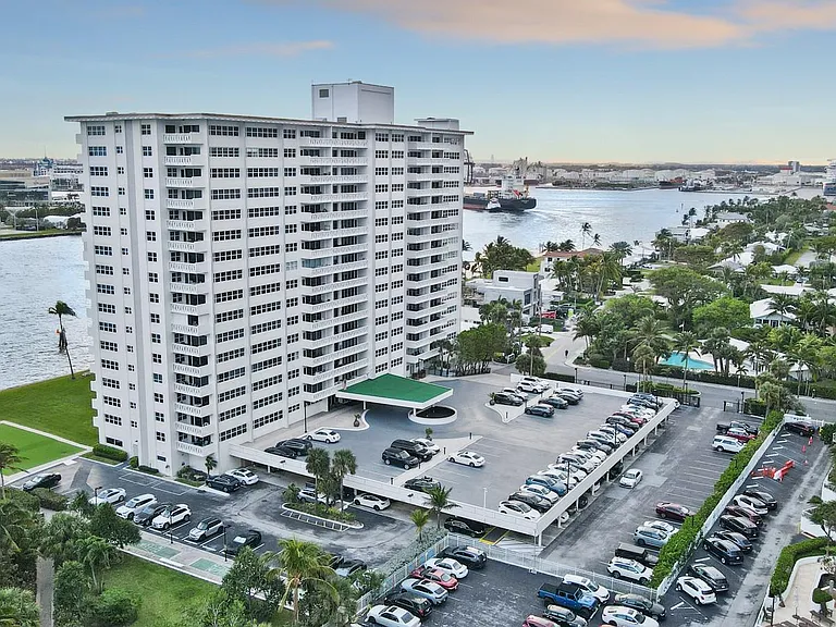 2100 S Ocean Dr #16F — Photo 39