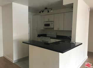 642 W Knoll Dr APT 203, West Hollywood, CA 90069