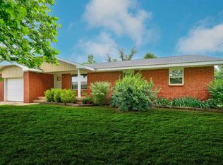 204 N 2nd Ave, Sterling, OK 73567