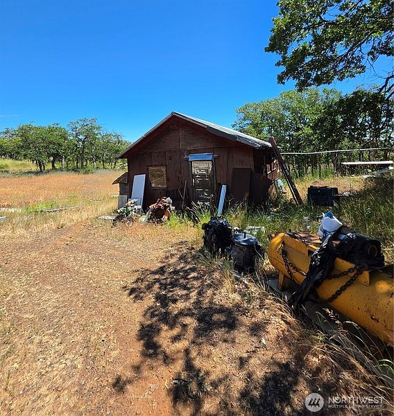 2nd image of 130 Briggs Lane