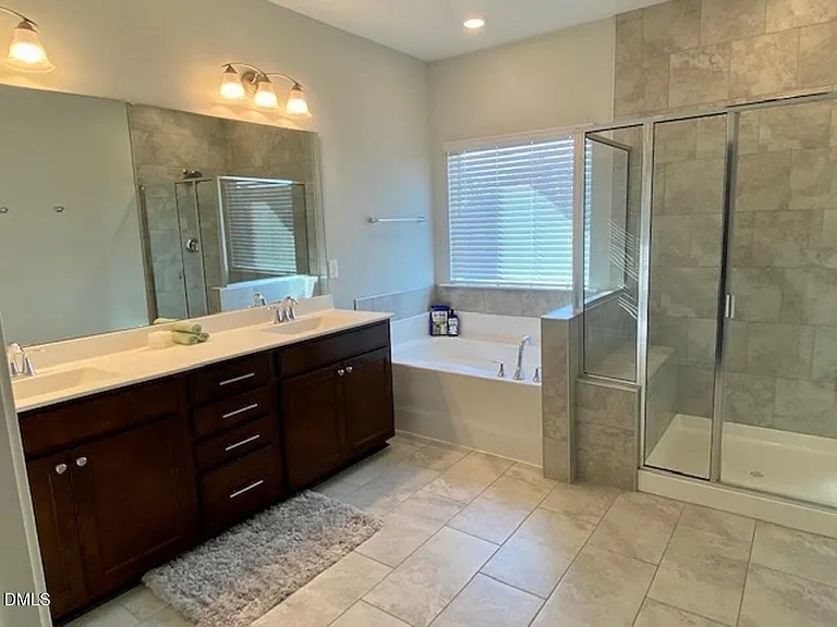 2925 Farmhouse Dr — Photo 23