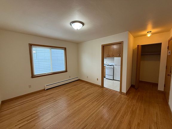 5th image of 643 Cleveland Ave S APT 10