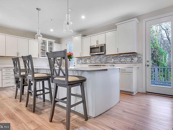 2nd image of 8353 Amber Beacon Cir