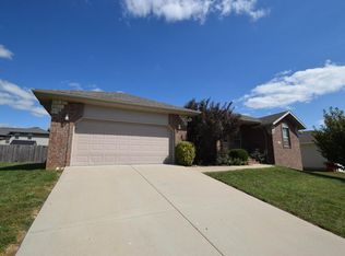 1420 S Nitro Dr, Ozark, MO 65721