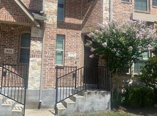 931 Shelby Ln, The Colony, TX 75056