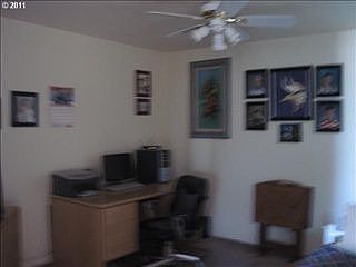 3rd image of 403 Yokum Dr