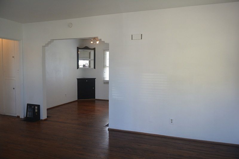 1st image of 529 W Laurel St