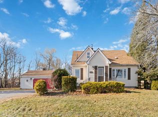 1671 Three Street Louth, Saint Catharines, ON L2R6P9