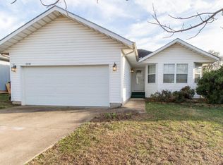 3348 W Page St, Springfield, MO 65802