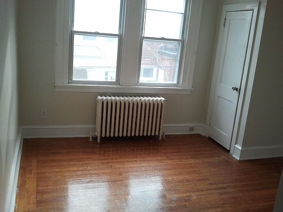 4th image of 1929 72nd Ave