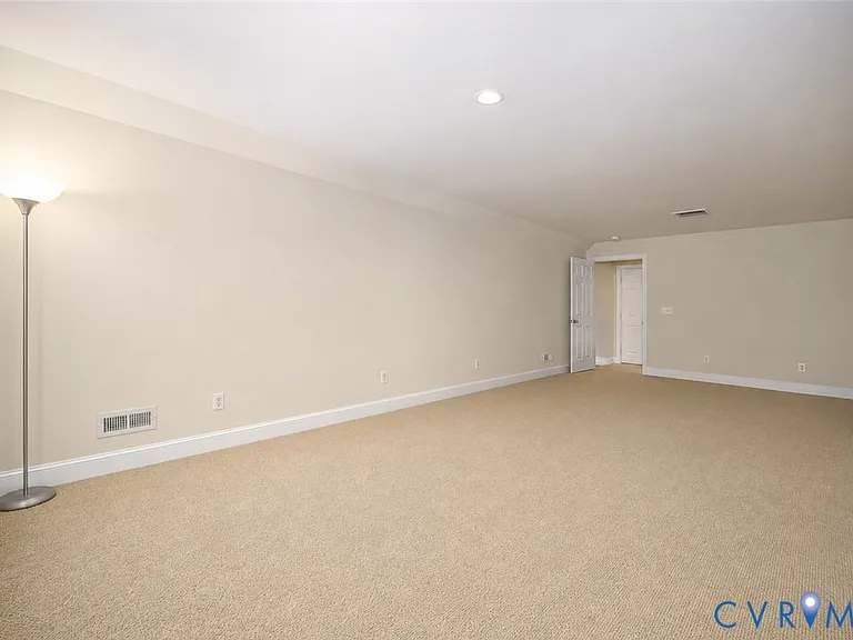 11320 Sadler Oaks Dr — Photo 68