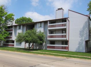 903 N Lincoln Ave, Urbana, IL 61801