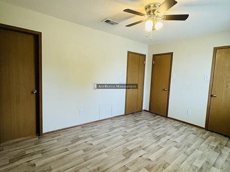 3527 Helena Ave #9 — Photo 19