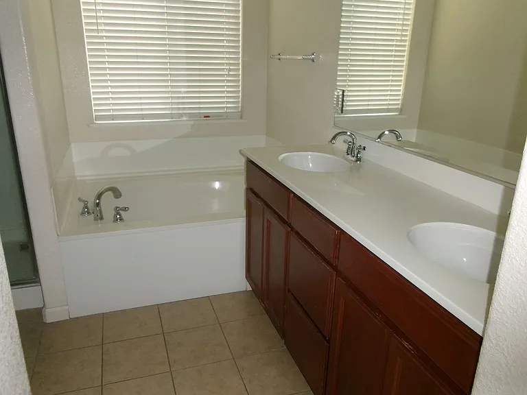 1508 Beck Cir — Photo 11